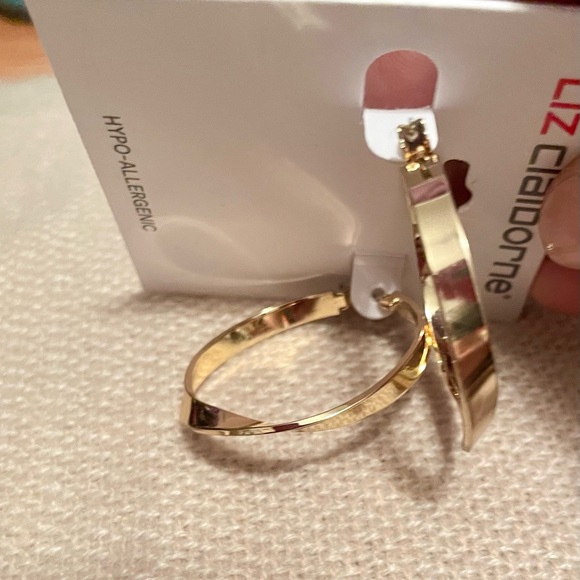 Gold tone jewelry set - Picture 6 of 6